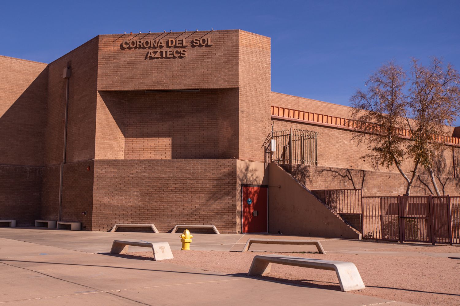 Corona del Sol Aztecs